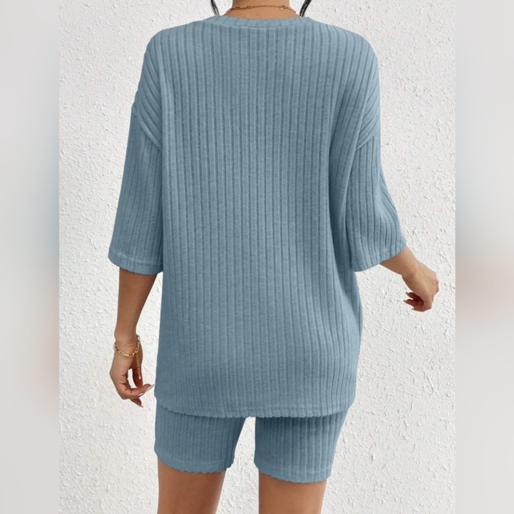 Blue Ribbed Women's Shorts Set - Picture 4 of 10